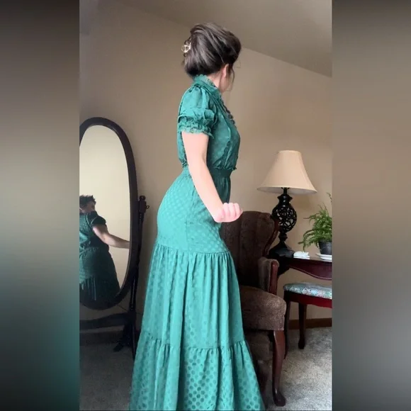 Green Swiss Dot Max Studio Maxi Dress - Picture 2 of 6